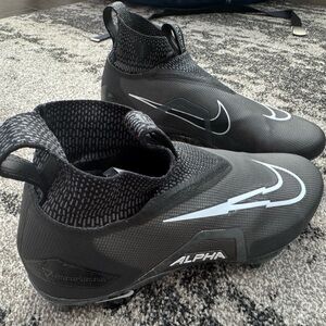 Nike Men's Alpha Menace Elite 3 Football Cleats
